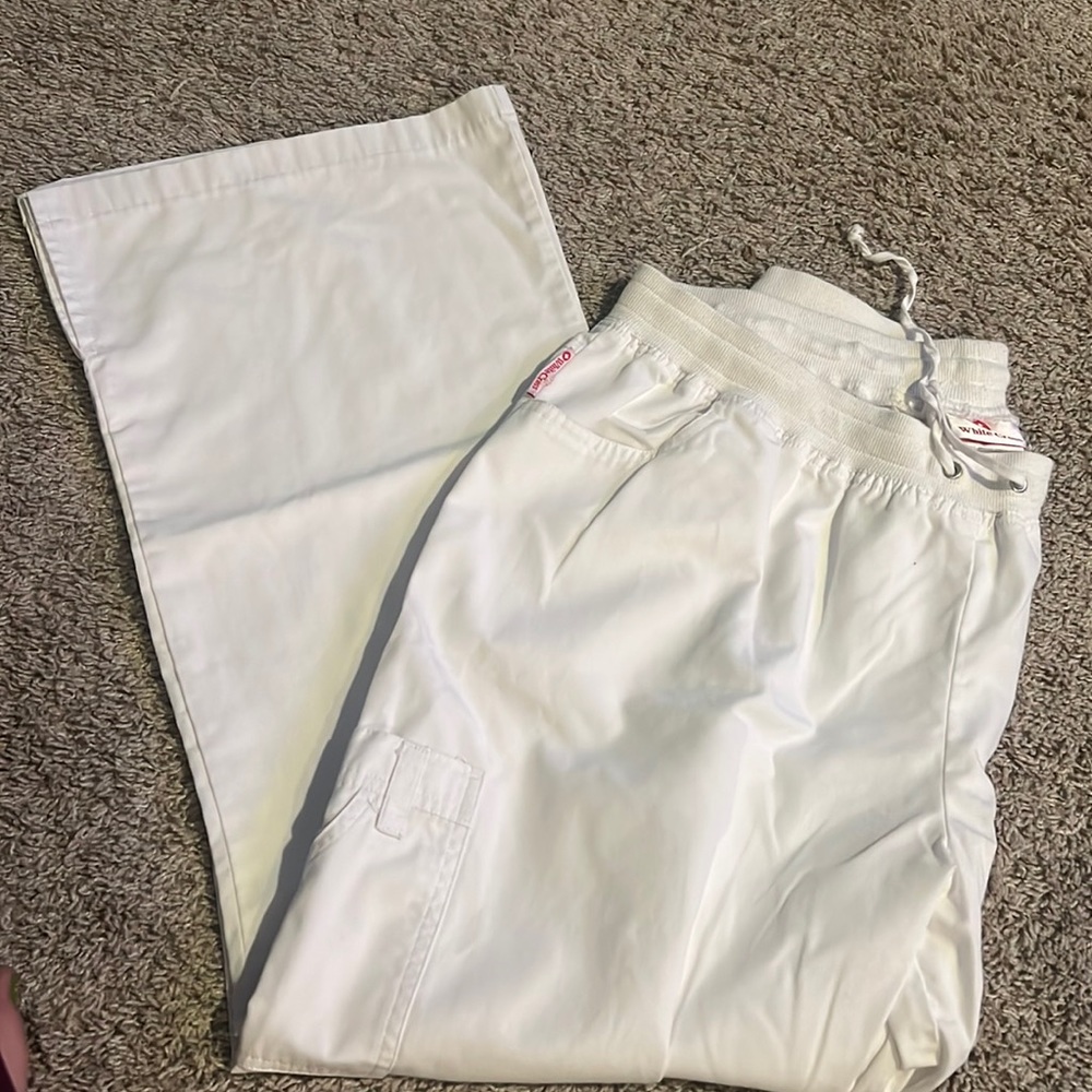 Womens white color, white cross brand, scrub pants size XL